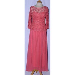 NWOT Eva USA #3113 Lace and Chiffon Mother of Bride or Groom Gown-Size S-CORAL